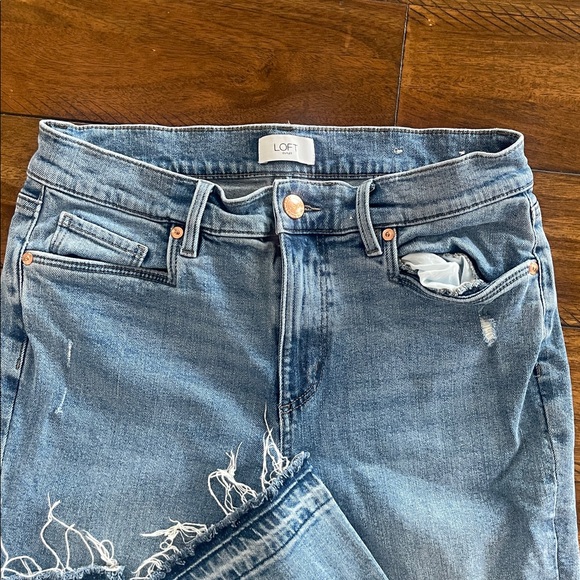 Loft Outlet flare crop blue distressed denim jeans size 29/8 - Picture 2 of 12